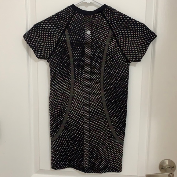 Lululemon Shirt - Picture 3 of 12